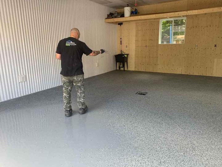 Spécialiste en pose de plancher époxy.