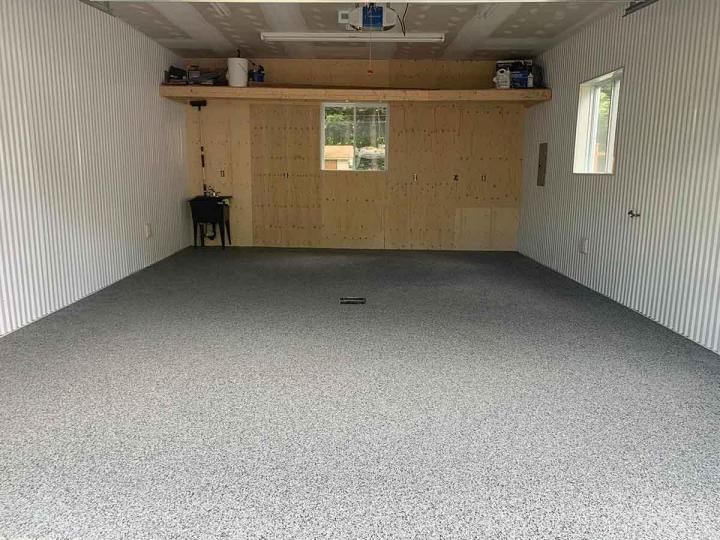 Installation plancher époxy Rive-Nord de Montréal